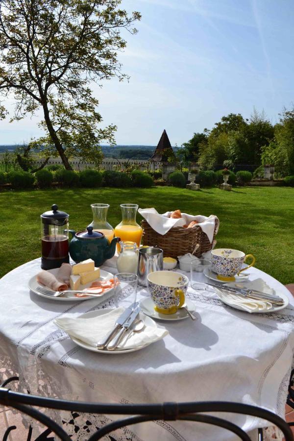 Le Manoir De Nabinaud Bed & Breakfast Exterior photo